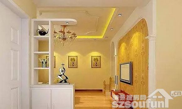 二,不能忽视沙发的摆放。 客厅摆设中,沙发又占着重要的位置。其实沙发的摆放也很有讲究,并非没有风水可方。有些人沙发摆的不对,家中就易有吵架的事。比如沙发向西,而出入沙发的口又是位于西北,这样的沙发摆设,家中肯定免不了多是是非非,不齐心,易闹矛盾。那沙发怎么摆放才为之合理?首先一点,沙发的摆放一定不要阻挡旺气入宅,就是同一处有点相同,其实也可以将沙发看作是一个玄关或屏风,如果门纳旺气时,沙发要正面迎着大门,这为迎旺气入宅,最吉。如果门纳衰气时,沙发要避,这个时候要侧摆。其次,沙发不一定都摆成凹字形状最吉,